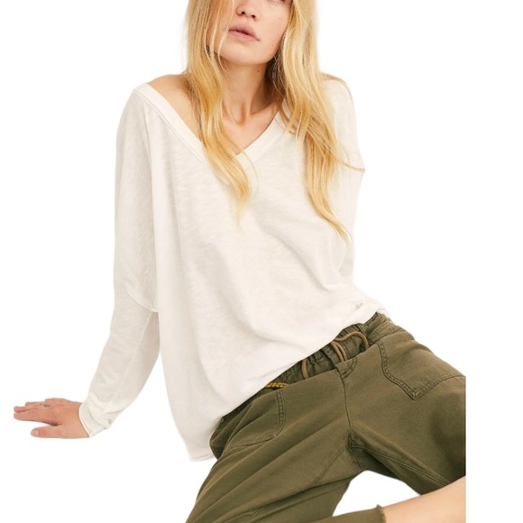 Free People Tops - Free People On My Mind Oversized White V-Neck Long Sleeve Top NWT